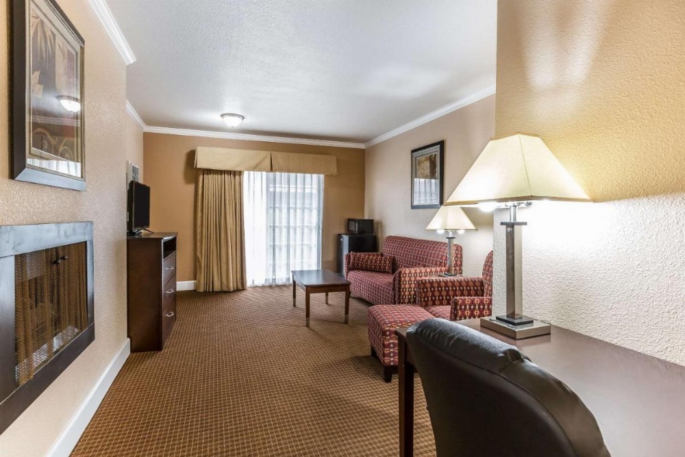 Quality Inn near Hearst Castle Image 13