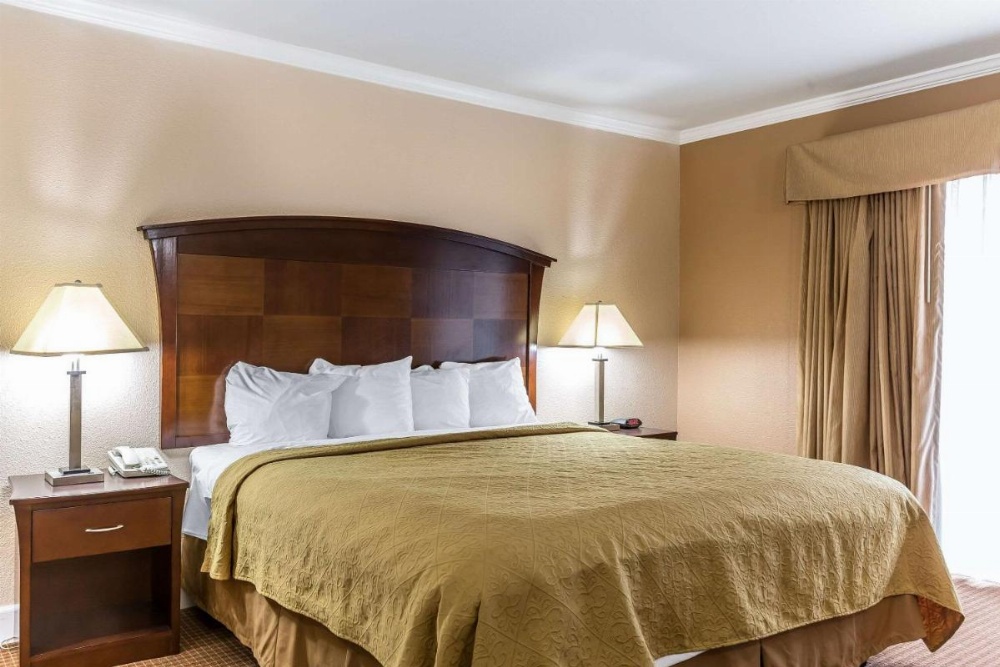 Quality Inn near Hearst Castle Image 19