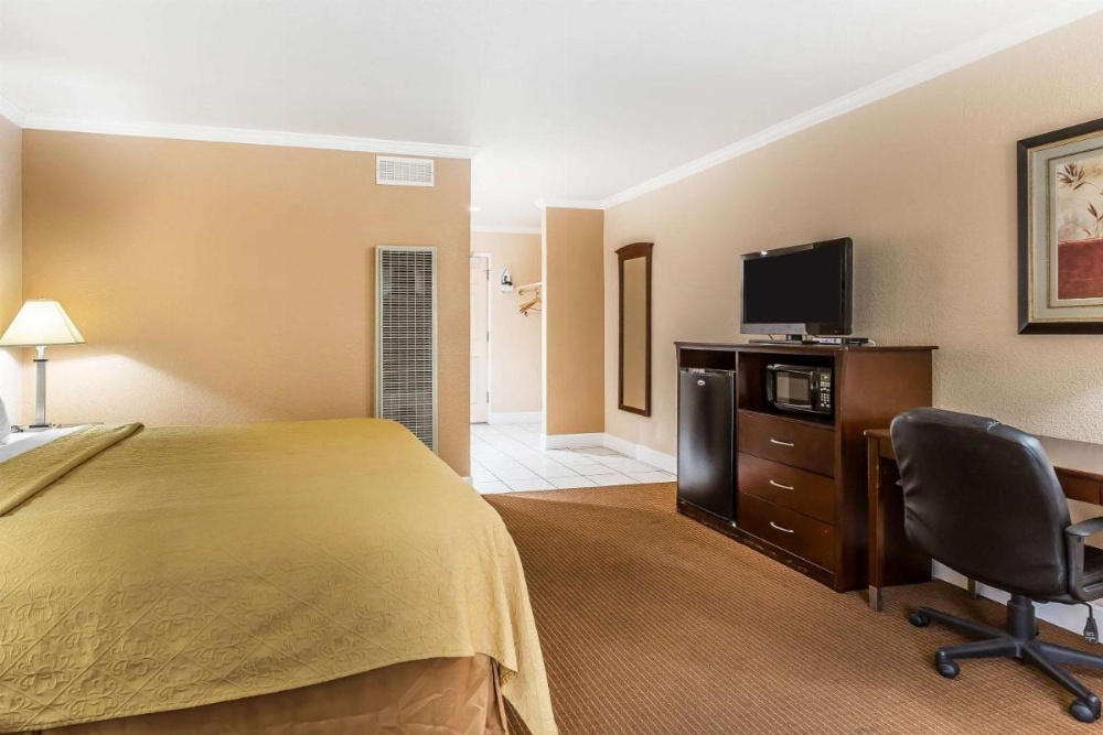 Room image 2